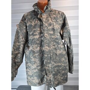 US Army Parka Cold Weather Universal Camouflage GoreTex Large Long Hooded